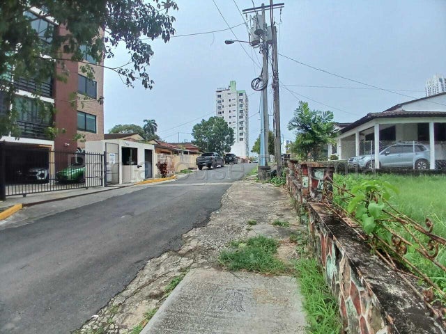 Residential Lot - Lote en Carrasquilla